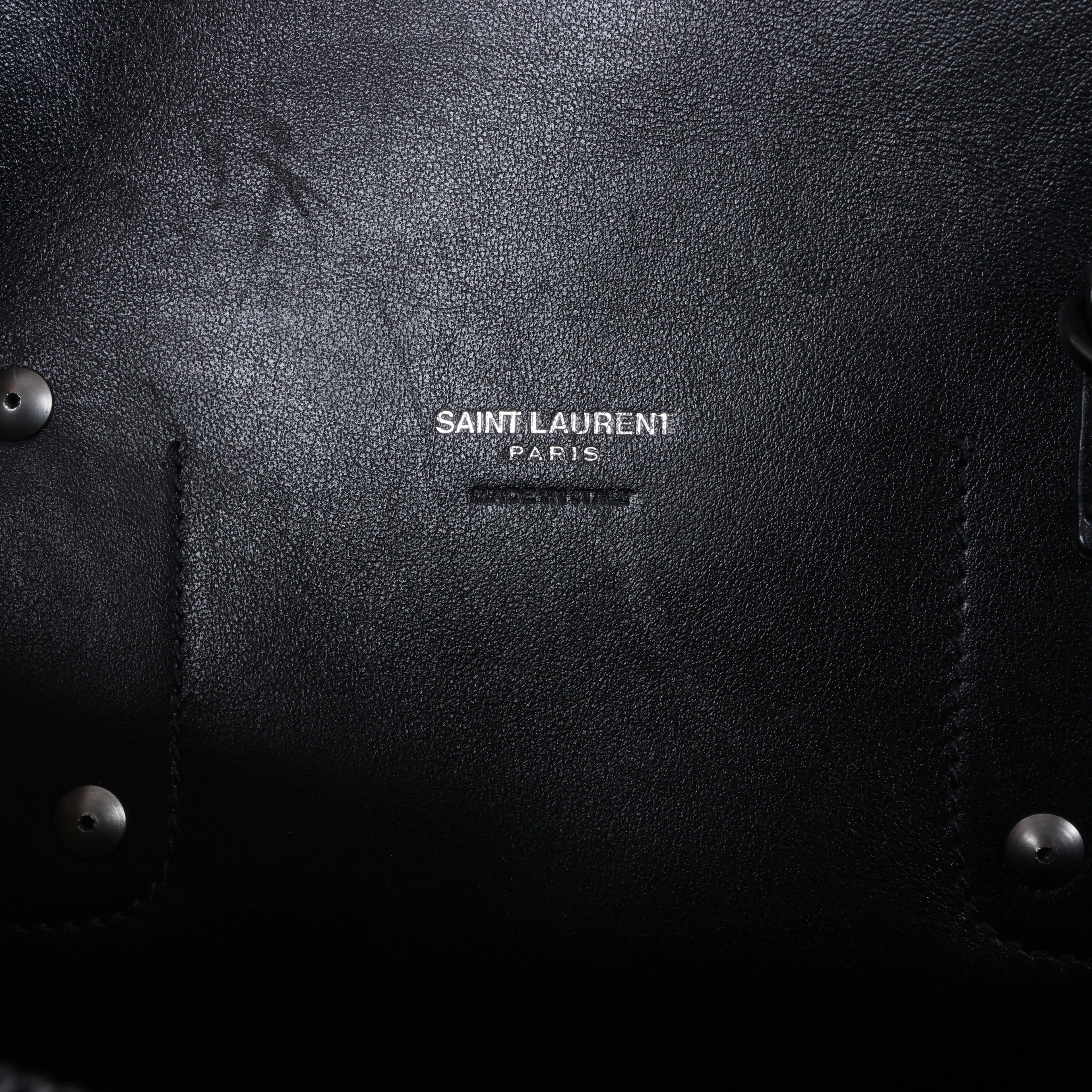 Bolso de mano de piel Sac de Jour de Saint Laurent Paris en color burdeos 347543