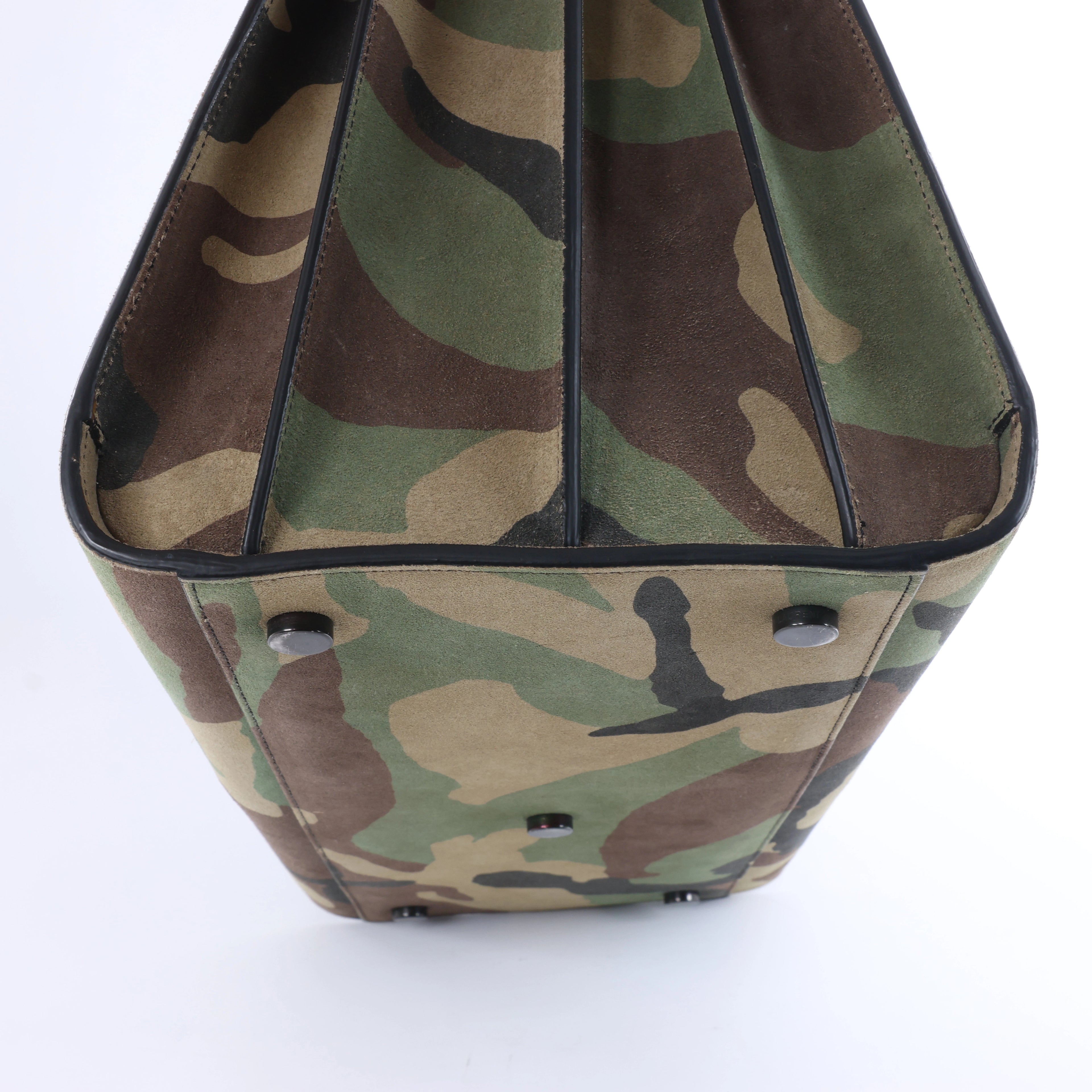 Bolso de mano de piel Sac de Jour de Saint Laurent Paris en color burdeos 347543