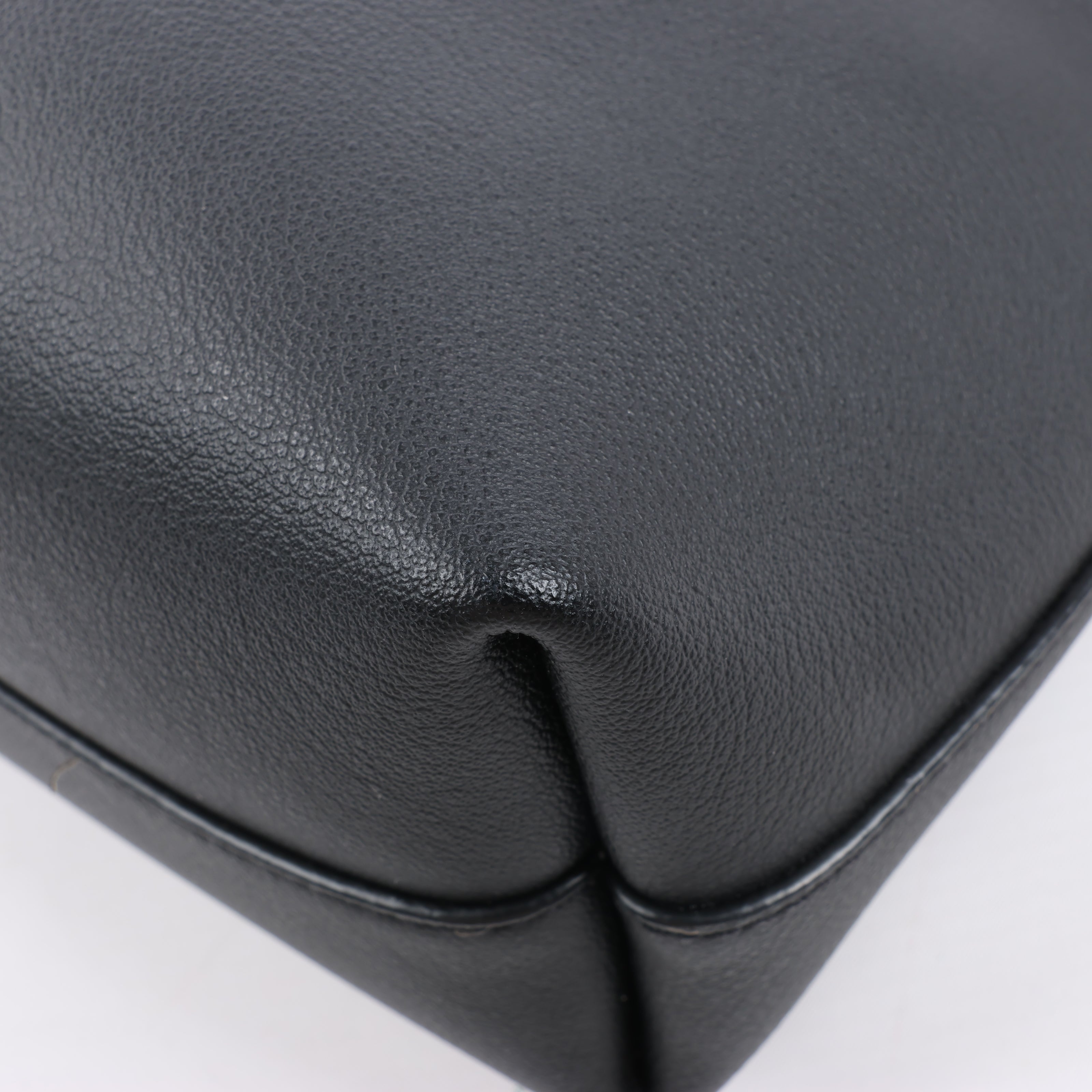 Saint Laurent Paris Toy Shopping Leather 2Way Handbag in Black