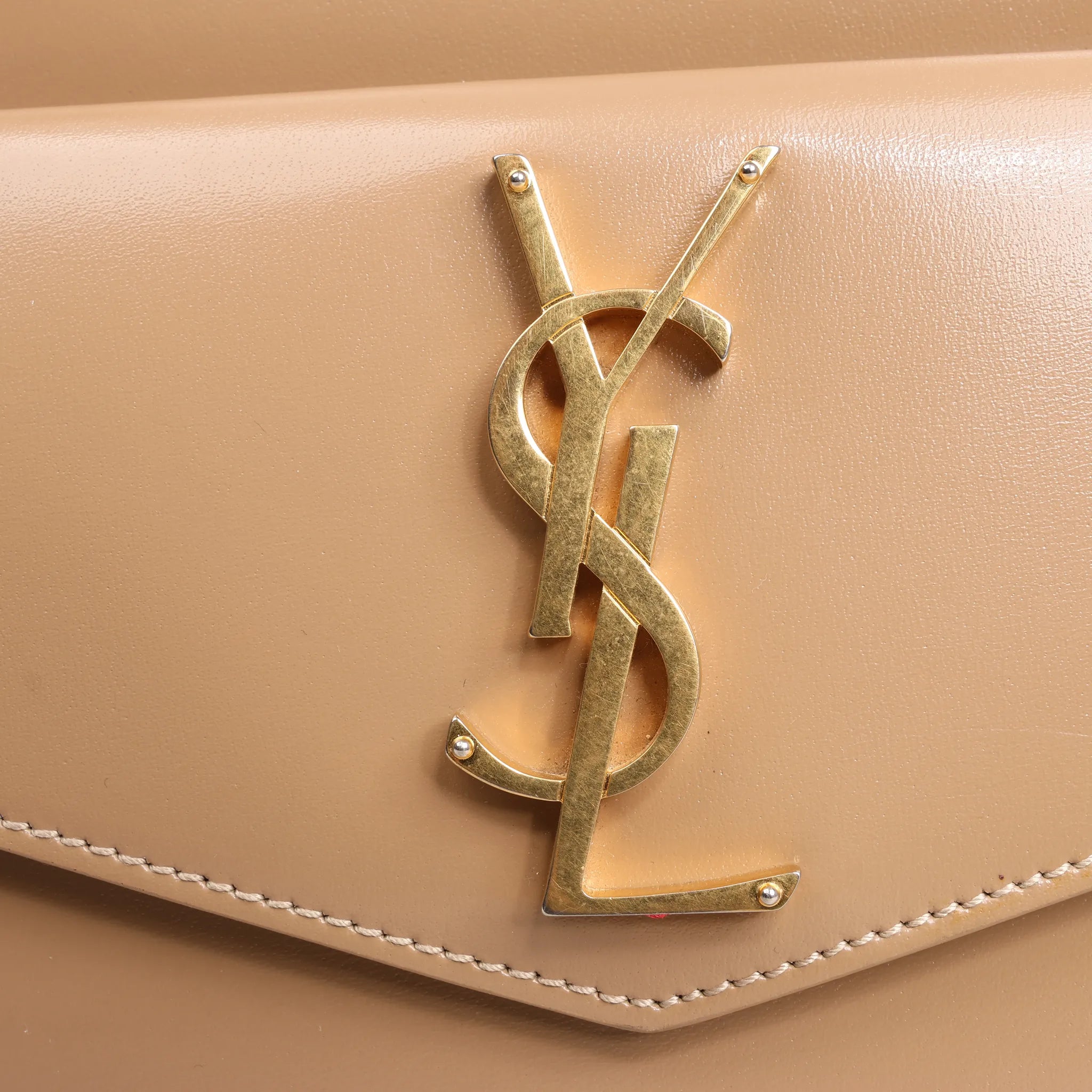 Saint Laurent Paris Uptown Leather Handbag in Beige 557653