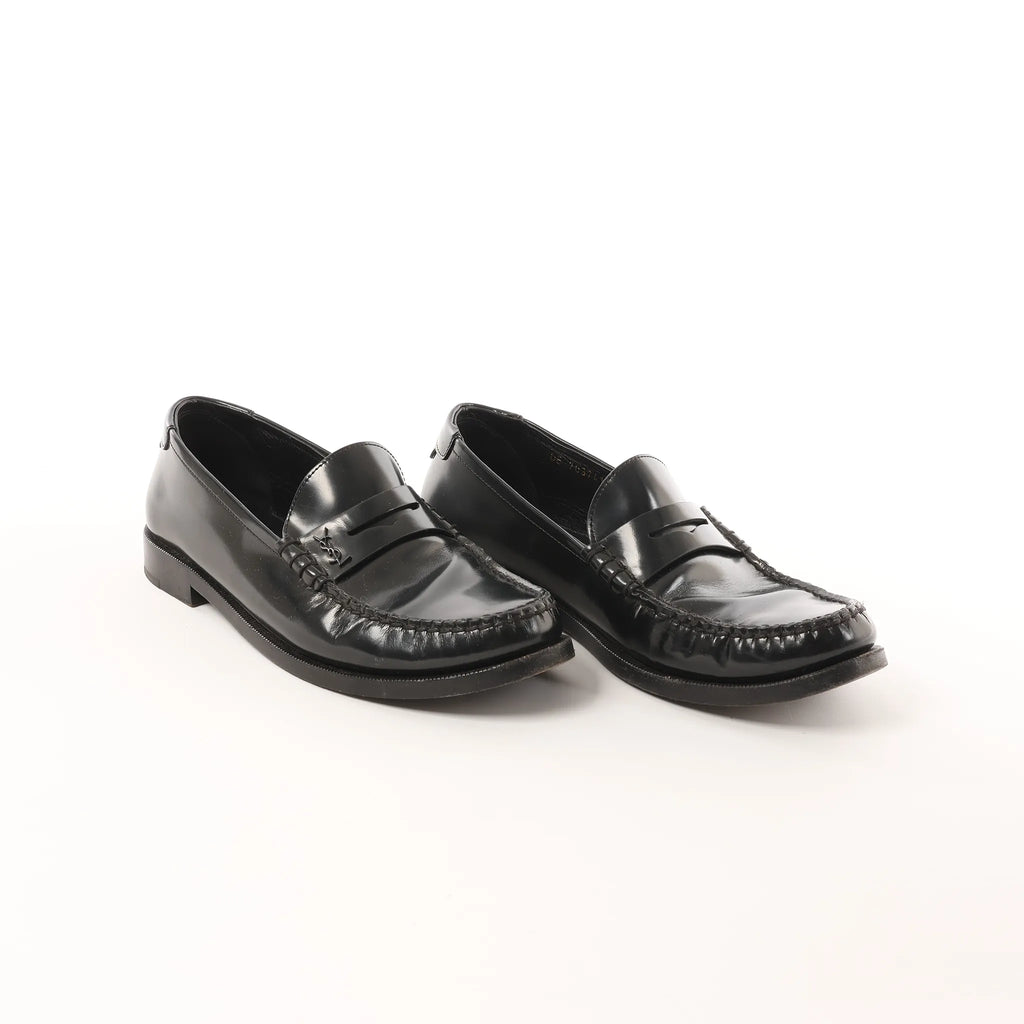 Saint Laurent Paris YSL Monogram Le Loafer Leather in Black, Size 40 EU