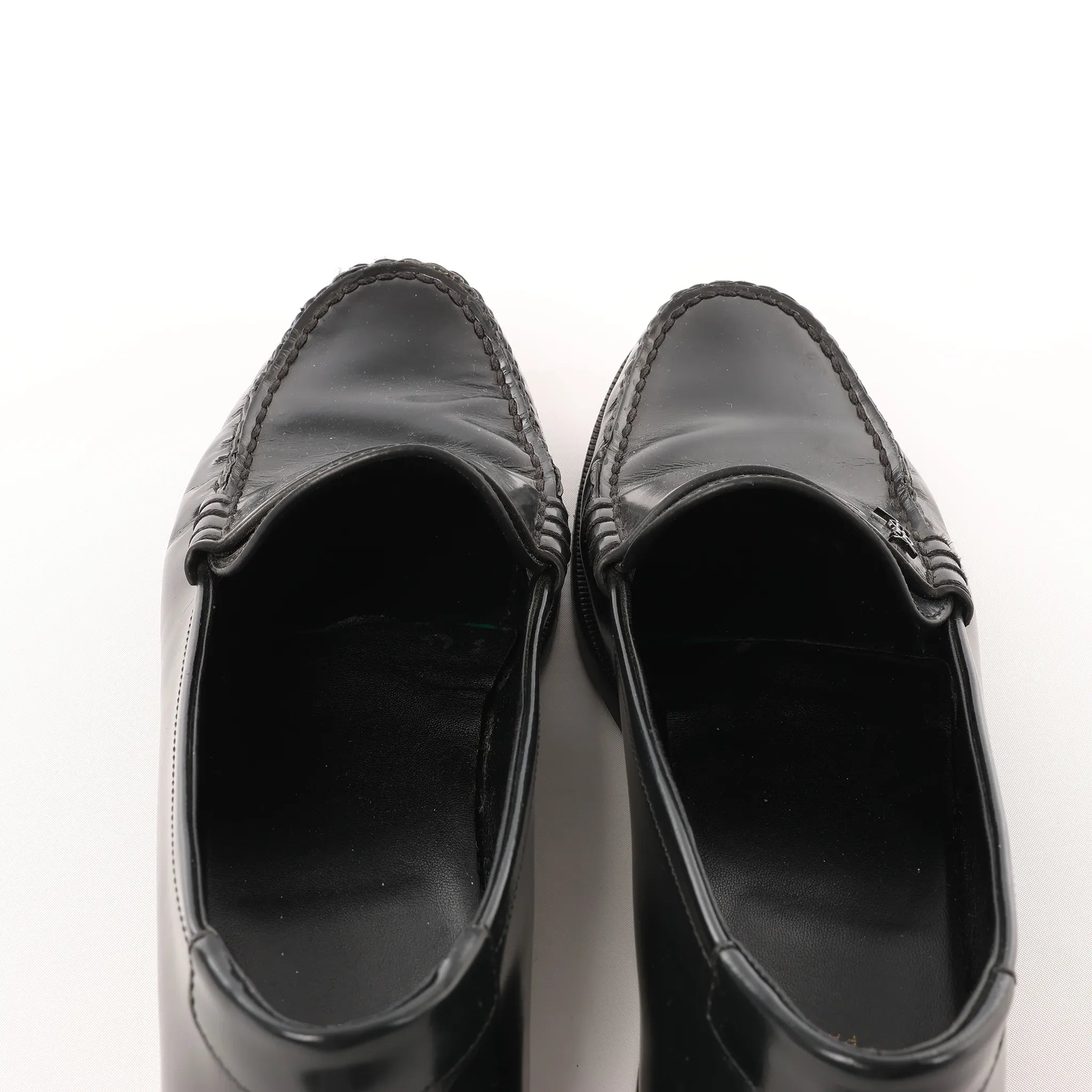 Saint Laurent Paris YSL Monogram Le Loafer Leather in Black, Size 40 EU
