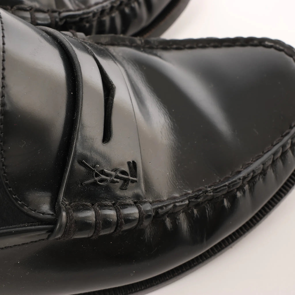 Saint Laurent Paris YSL Monogram Le Loafer Leather in Black, Size 40 EU