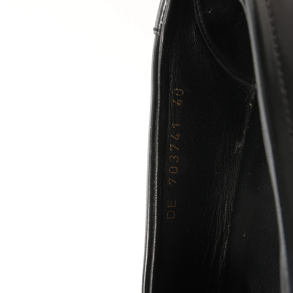 Saint Laurent Paris YSL Monogram Le Loafer Leather in Black, Size 40 EU