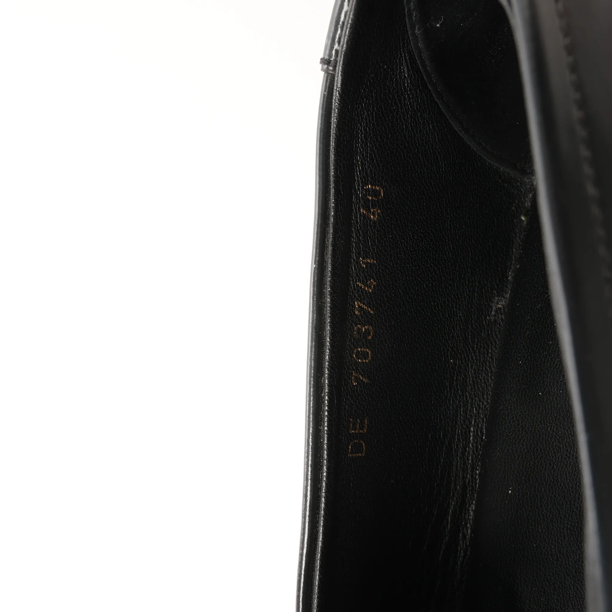 Saint Laurent Paris YSL Monogram Le Loafer Leather in Black, Size 40 EU