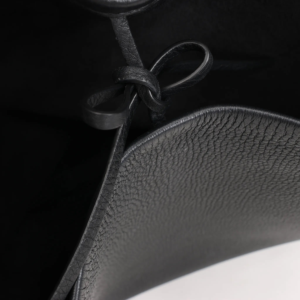 The Row Park Tote Large Leather Shoulder bag in Black