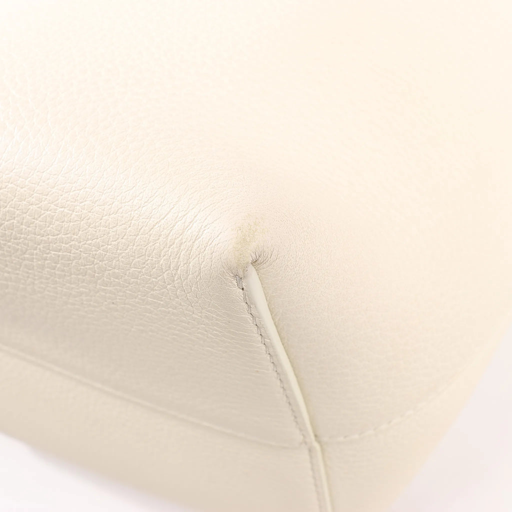 The Row Park Tote Small Leather Shoulder bag in Ecru