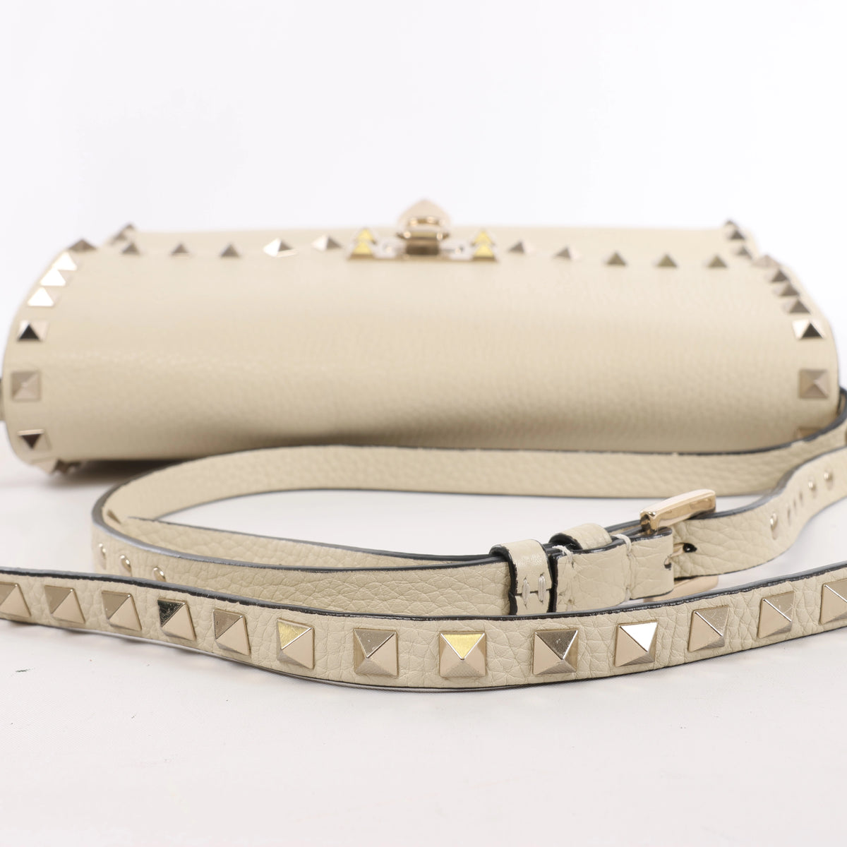 Bolso de hombro Valentino Garavani VLTN de lona y piel en beige y negro