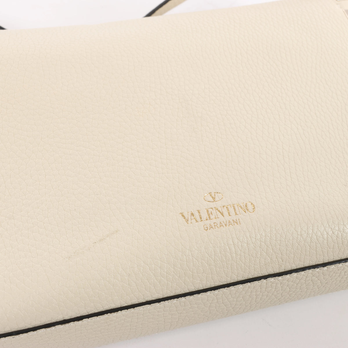Bolso de hombro Valentino Garavani VLTN de lona y piel en beige y negro