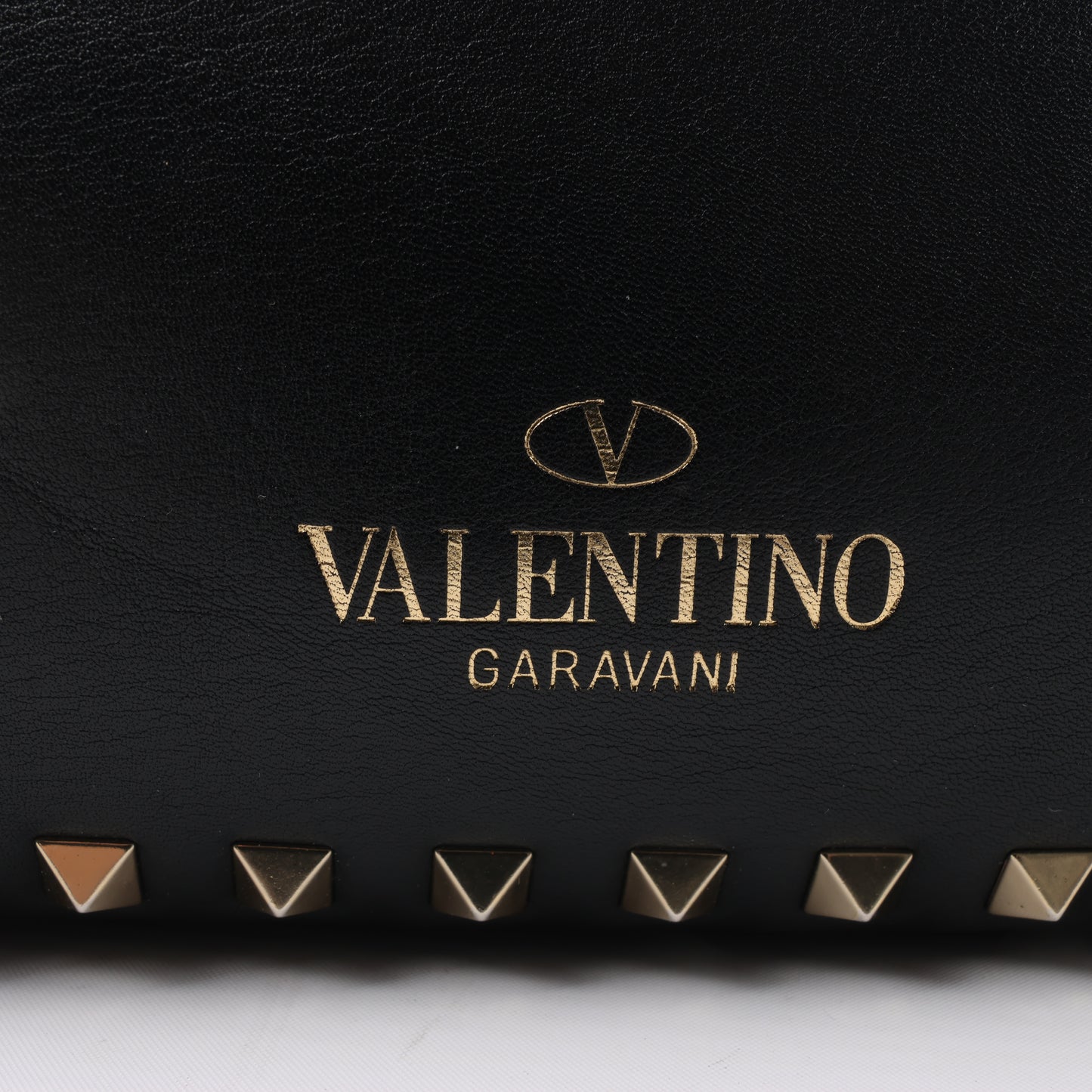 Valentino Garavani Rockstud Leather 2Way Handbag in Black