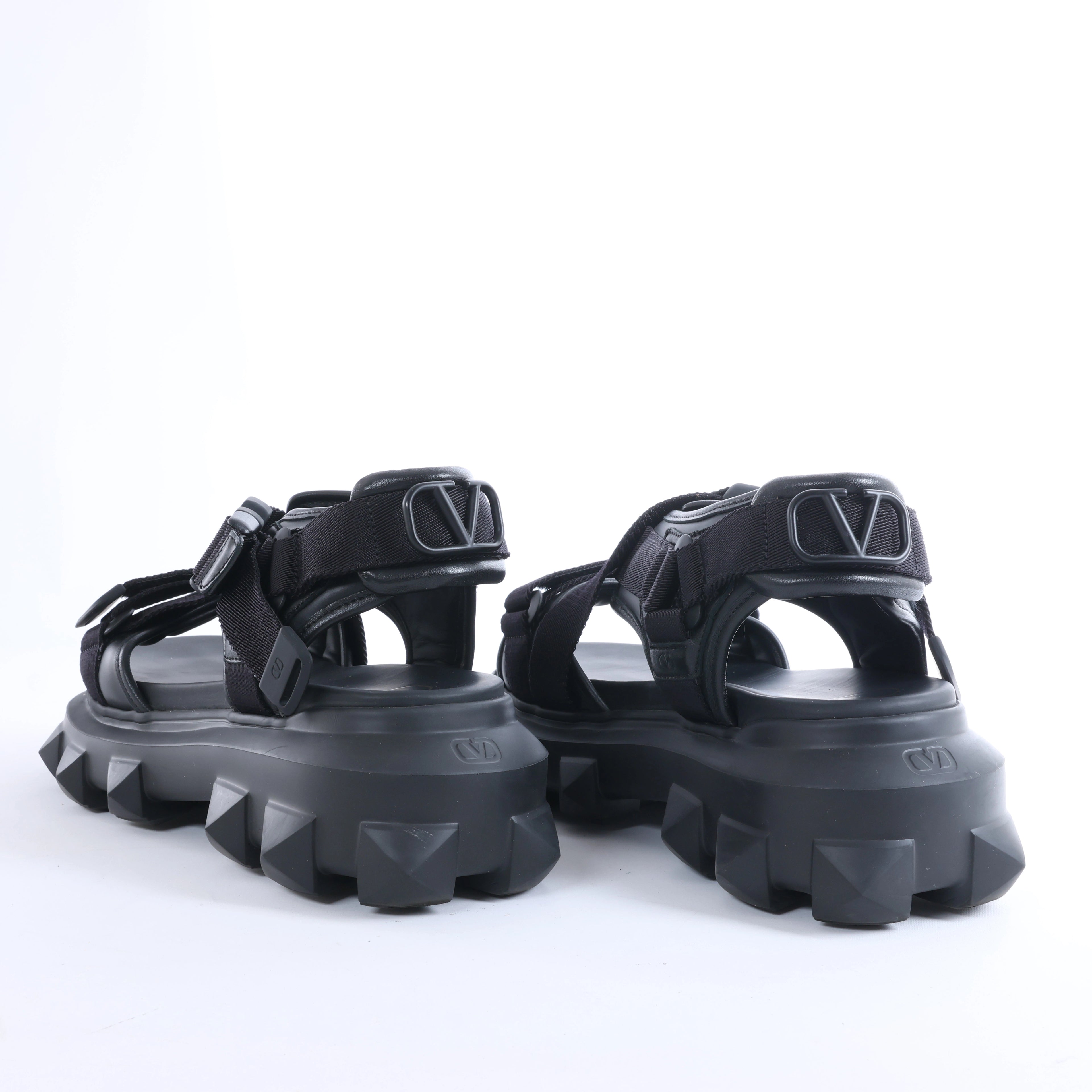 Valentino Garavani Rockstuds Leather x Fabric Sandals in Black TXF42Y2, Size EU 42