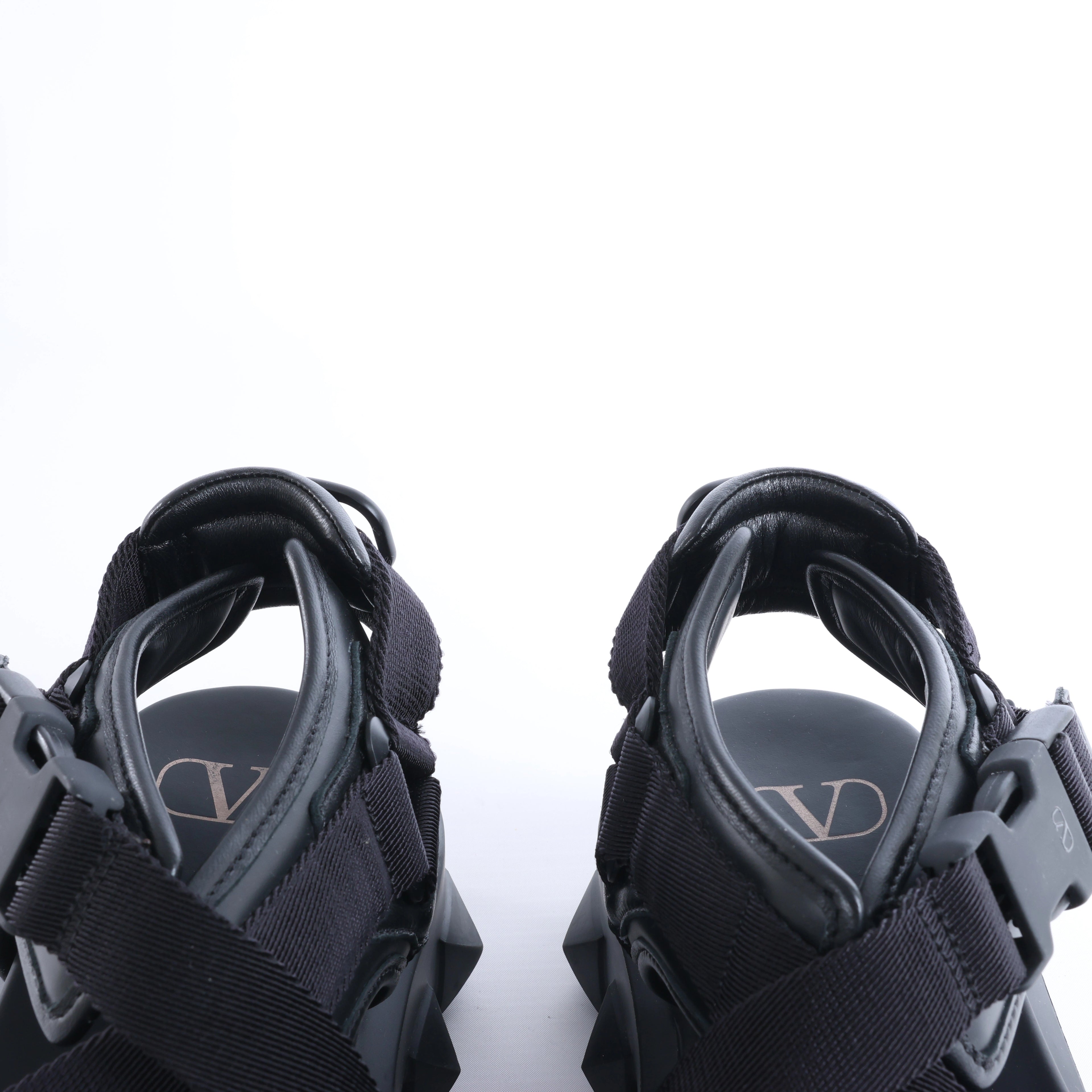 Valentino Garavani Rockstuds Leather x Fabric Sandals in Black TXF42Y2, Size EU 42