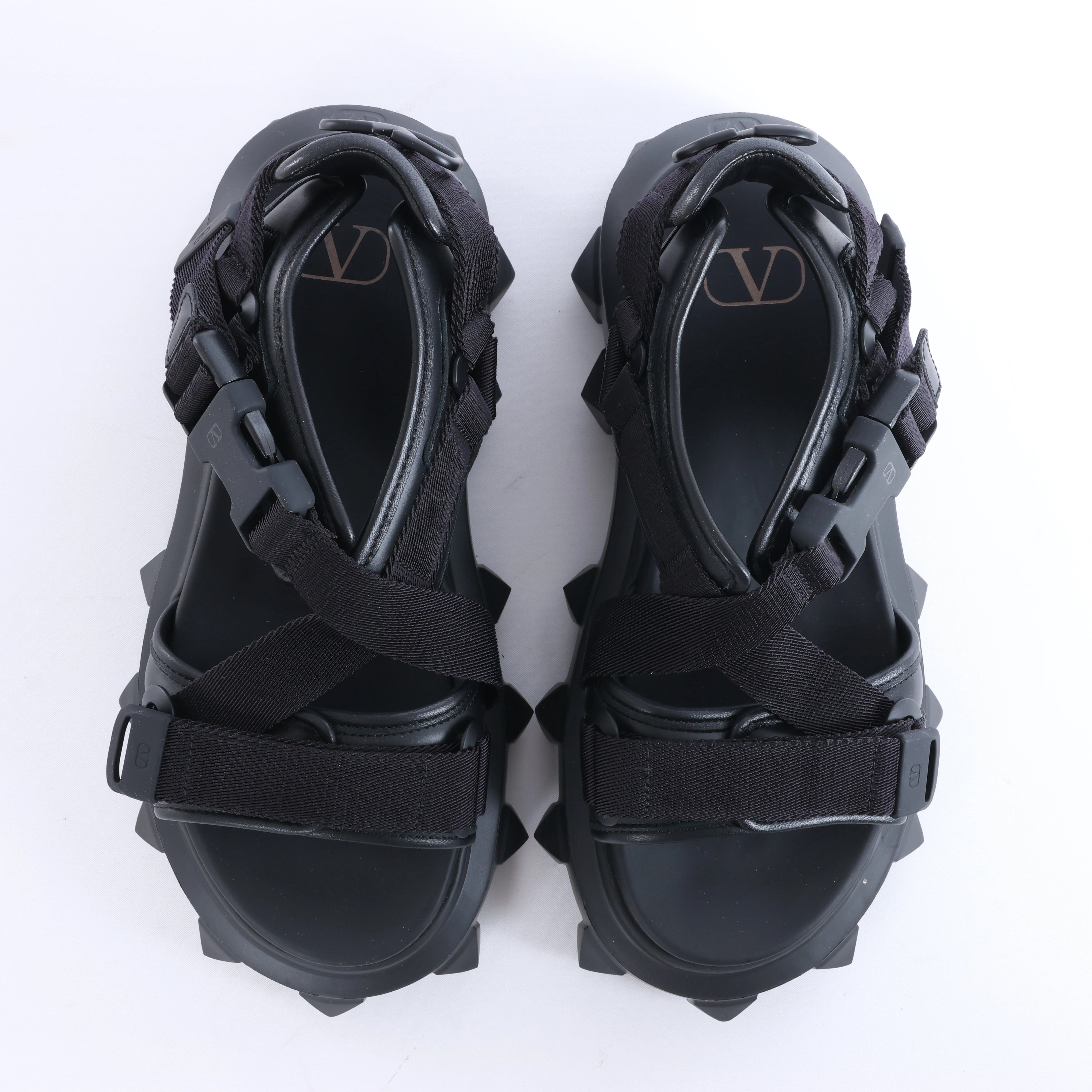 Valentino Garavani Rockstuds Leather x Fabric Sandals in Black TXF42Y2, Size EU 42