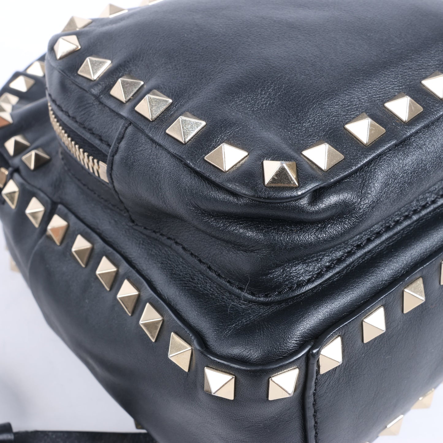 Valentino Garavani Rockstud Leather Backpack in Black