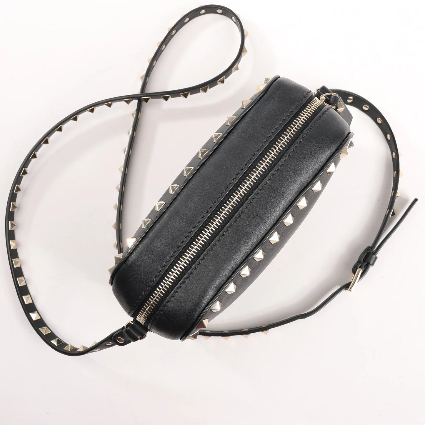 Valentino Garavani Rockstud Leather Crossbody Bag in Black