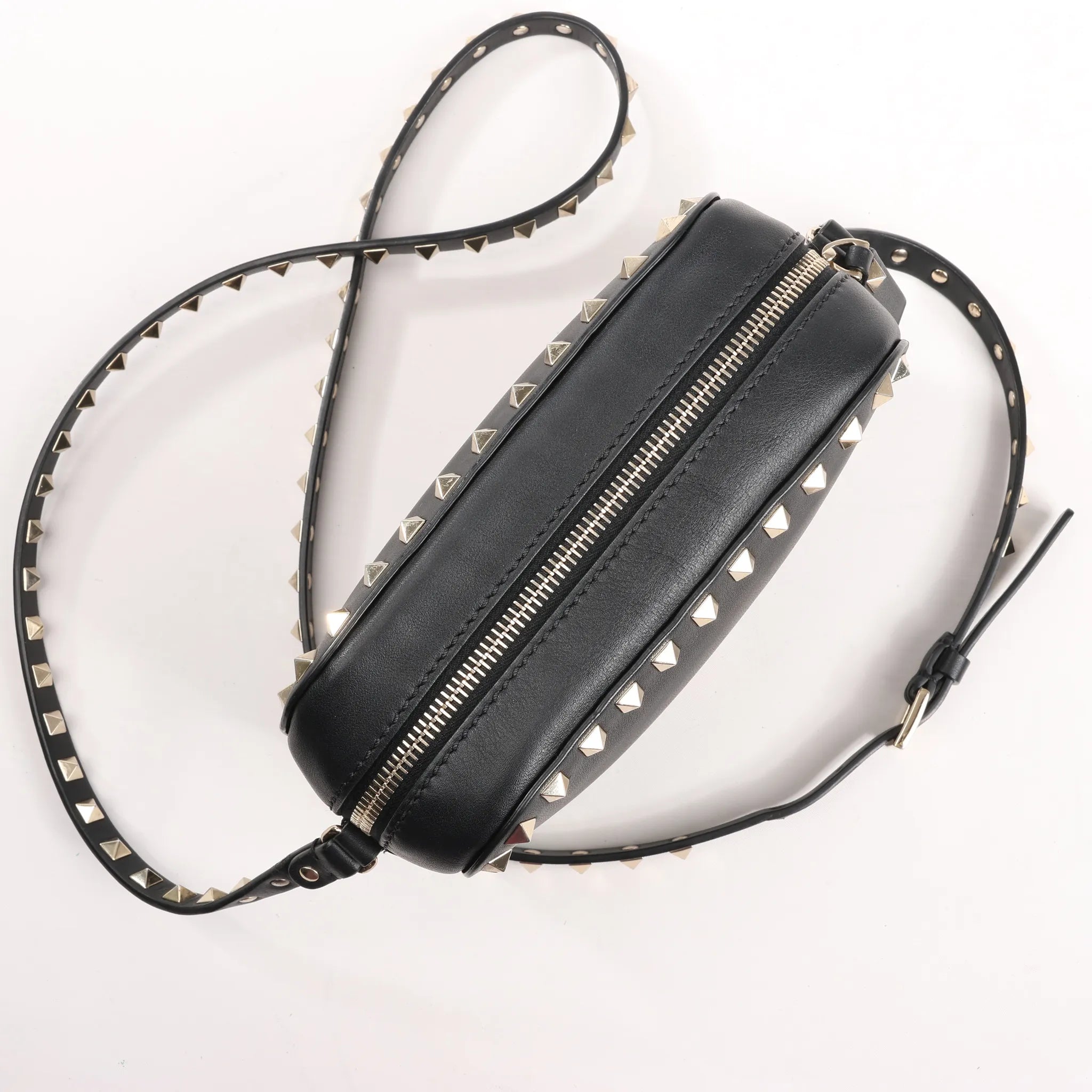 Valentino Garavani Rockstud Leather Crossbody Bag in Black