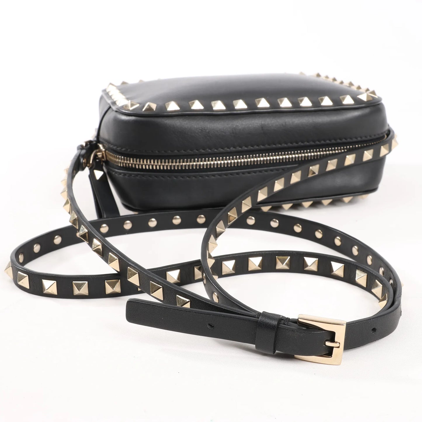 Valentino Garavani Rockstud Leather Crossbody Bag in Black