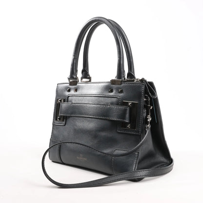 Valentino Garavani Rockstud Leather 2Way Handbag in Black