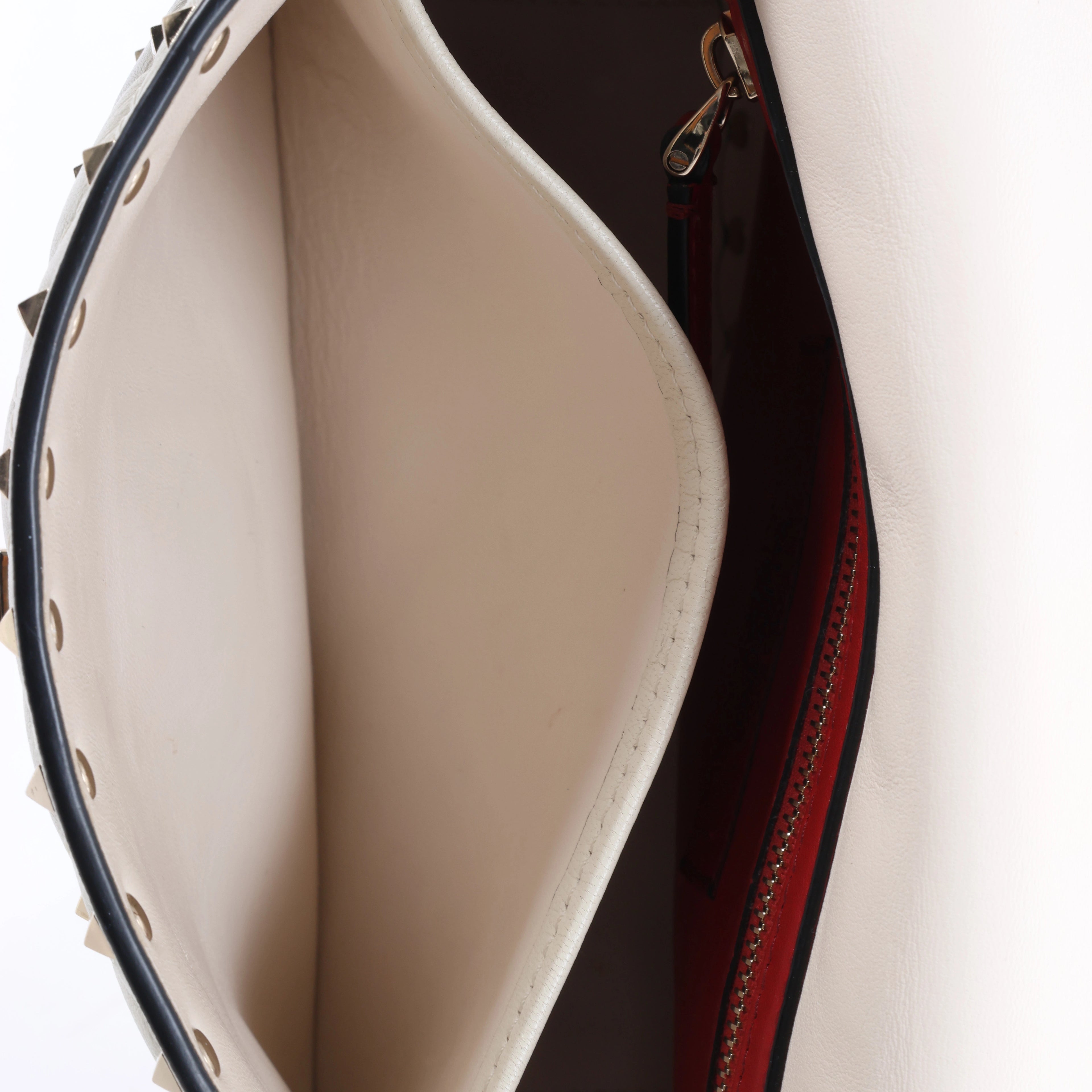 Valentino Garavani Rockstud Leather 2Way Shoulder Bag in White