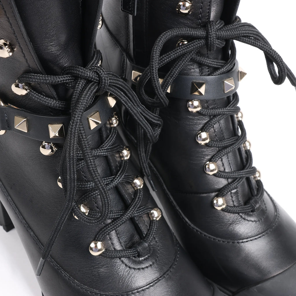 Valentino Garavani Rockstuds Leather Ankle Boots in Black, Size 37 EU