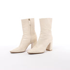 Valentino Garavani Rock Studs Leather Boots in Ivory, Size EU 37