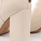 Valentino Garavani Rock Studs Leather Boots in Ivory, Size EU 37