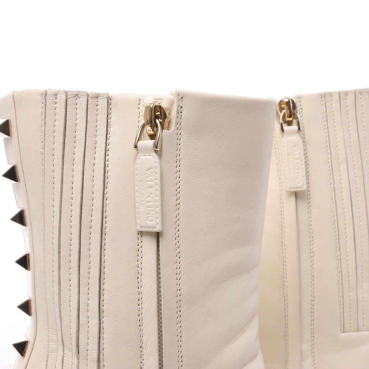 Valentino Garavani Rock Studs Leather Boots in Ivory, Size EU 37