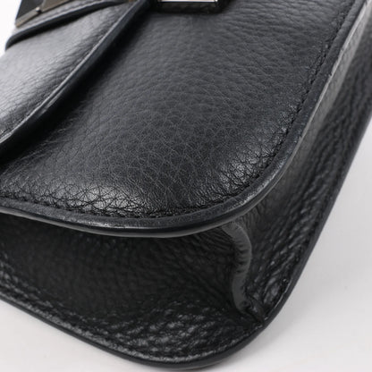 Sac à bandoulière en cuir Rockstud Glam Lock de Valentino en noir