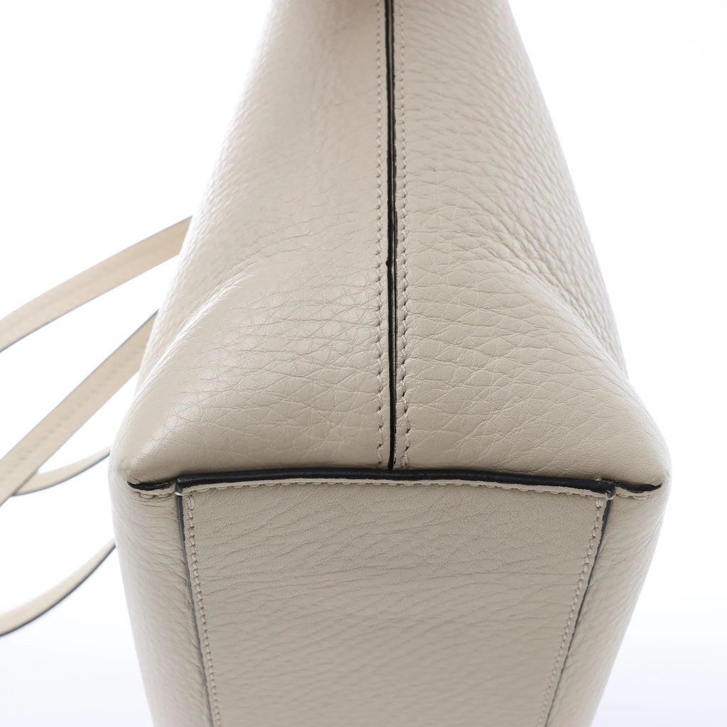 Valentino Garavani Rockstud Leather Shoulder Bag in Ecru