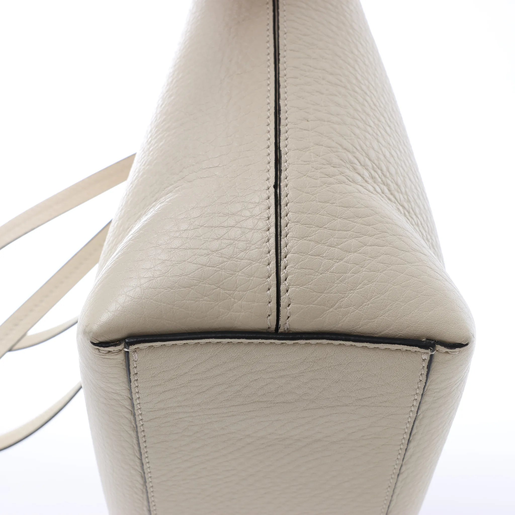 Valentino Garavani Rockstud Leather Shoulder Bag in Ecru