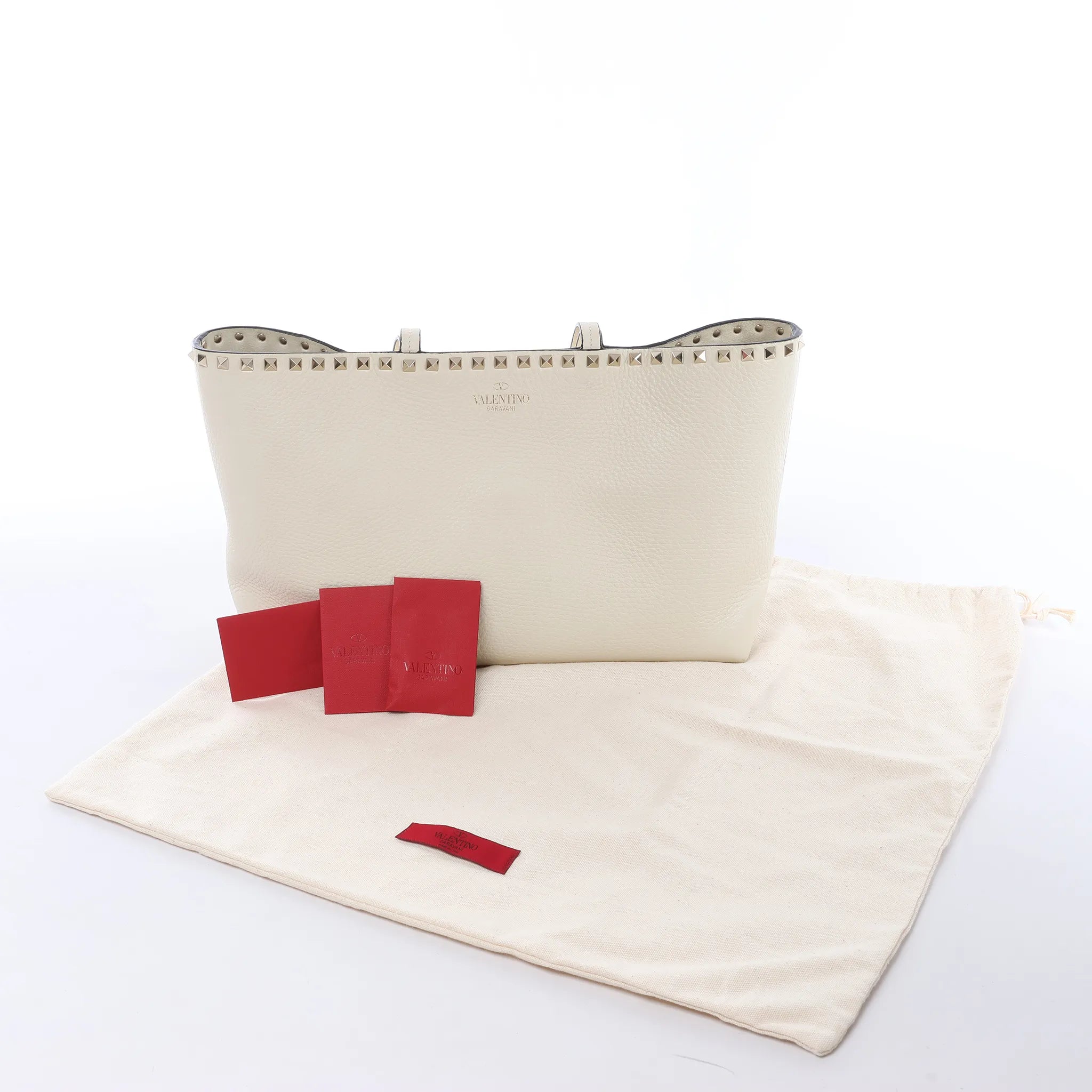 Valentino Garavani Rockstud Leather Shoulder Bag in Ecru