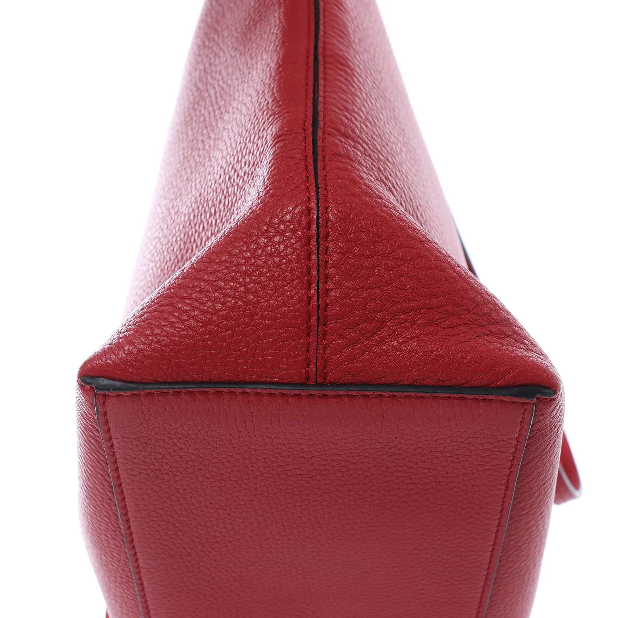 Valentino Garavani Rockstud Leather Shoulder Bag in Red