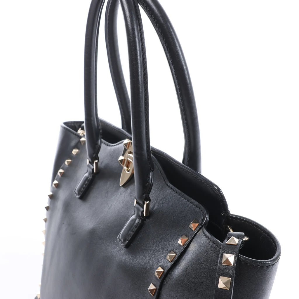 Valentino Garavani Rockstud Leather 2Way Handbag in Black