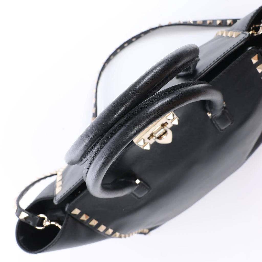 Valentino Garavani Rockstud Leather 2Way Handbag in Black