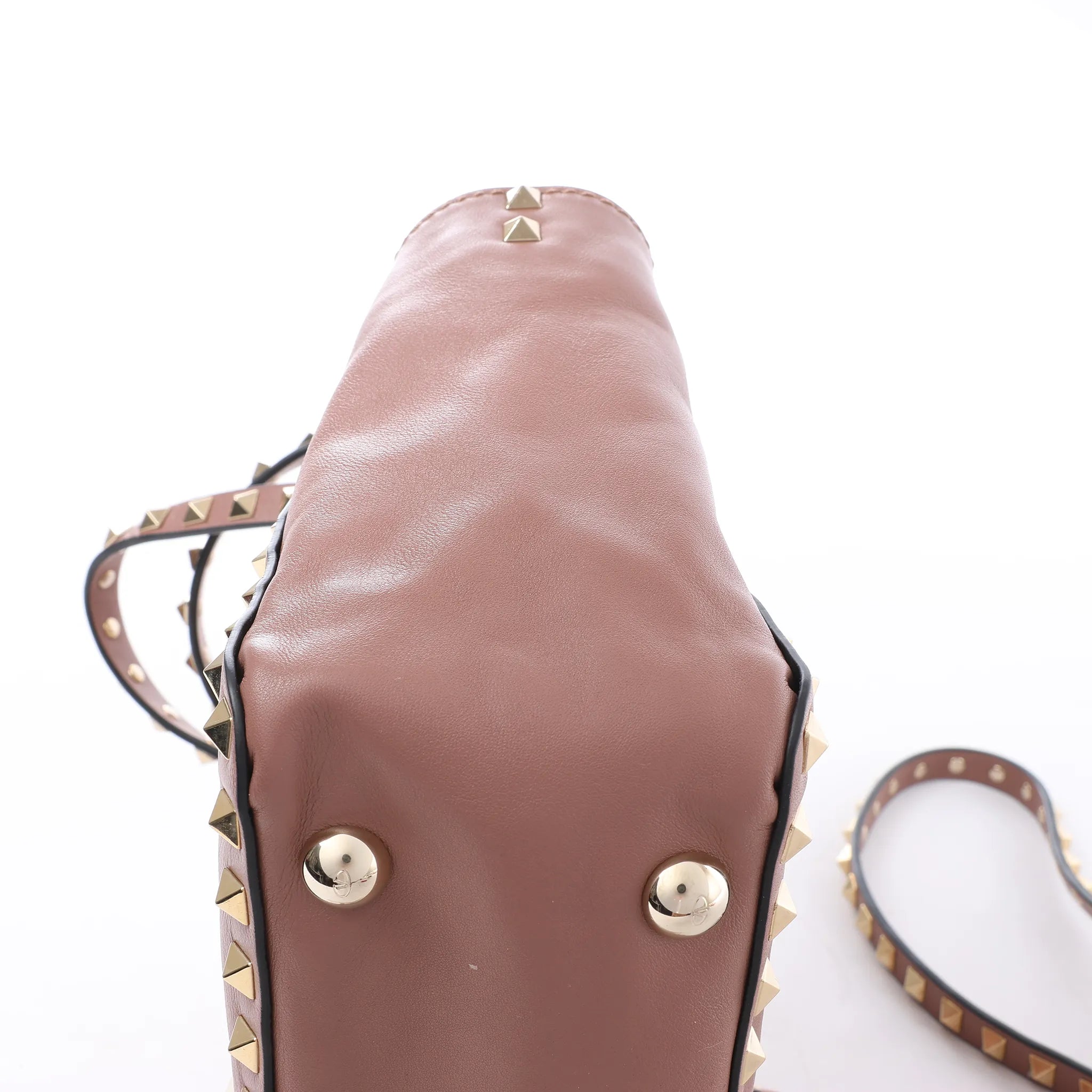 Valentino Garavani Rockstud Leather 2Way Handbag in Dusty Pink