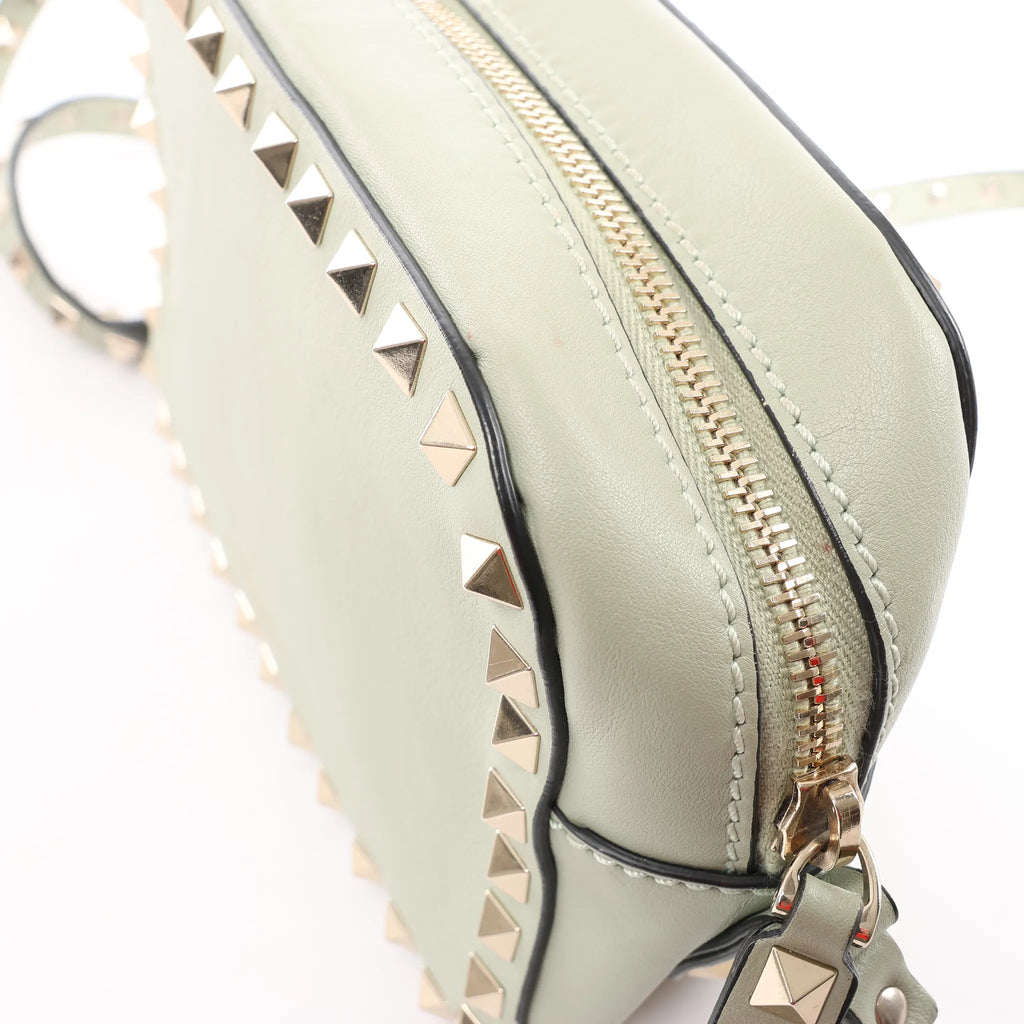 Valentino Garavani Rockstuds Leather Crossbody bag in Green