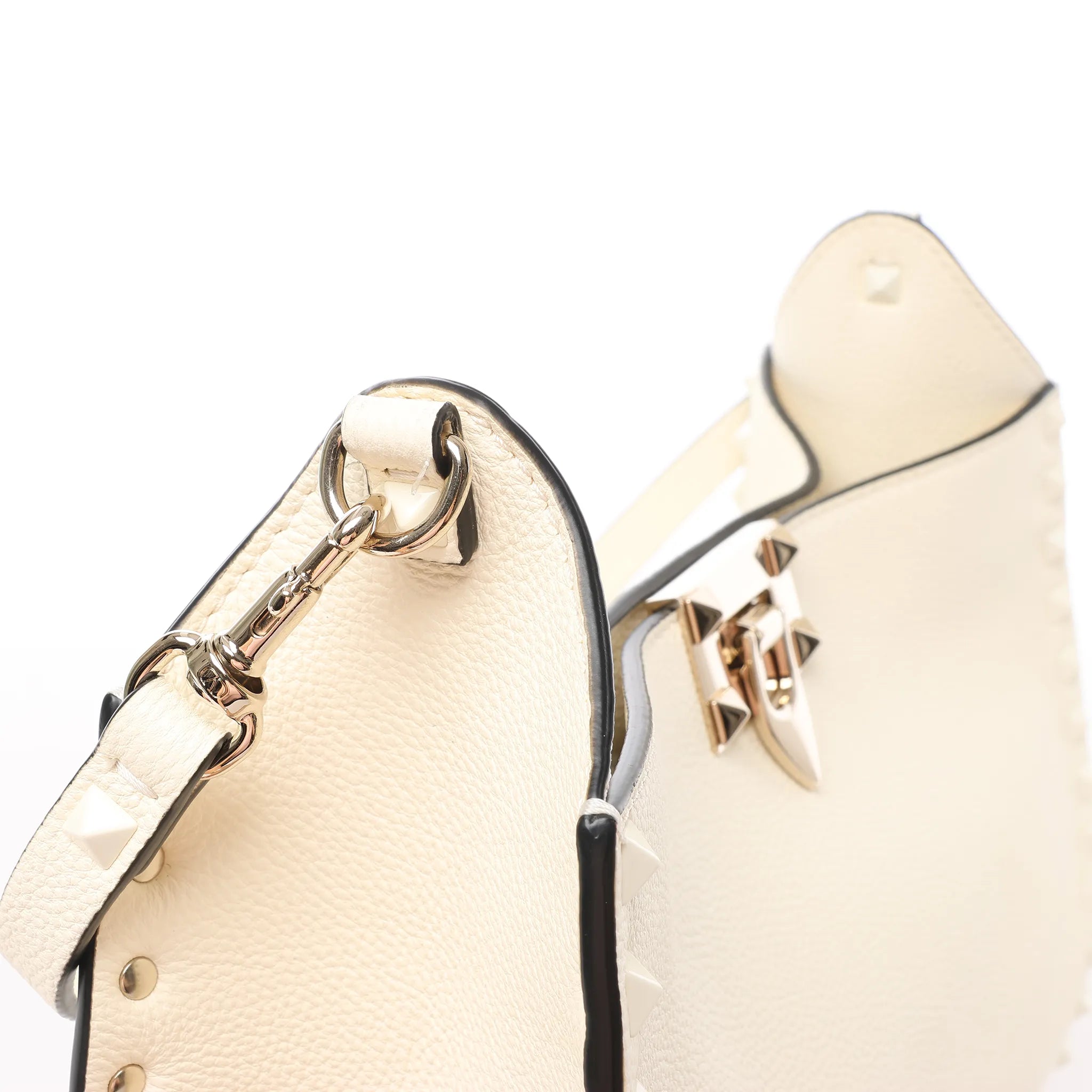 Valentino Garavani Rockstud Leather Shoulder Bag in Ecru