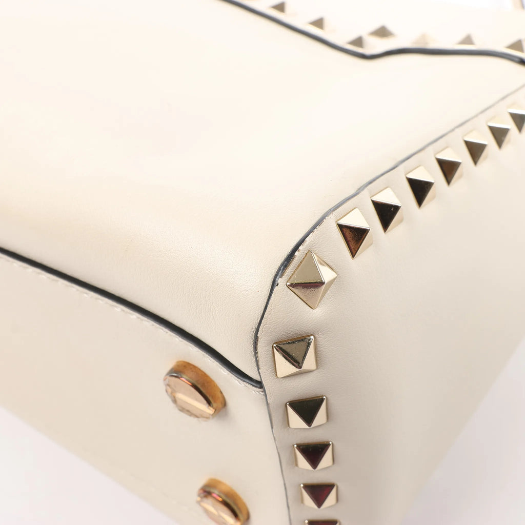 Valentino Garavani Rockstud Leather 2Way Handbag in Beige