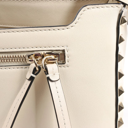 Valentino Garavani Rockstud Leather 2Way Handbag in Beige