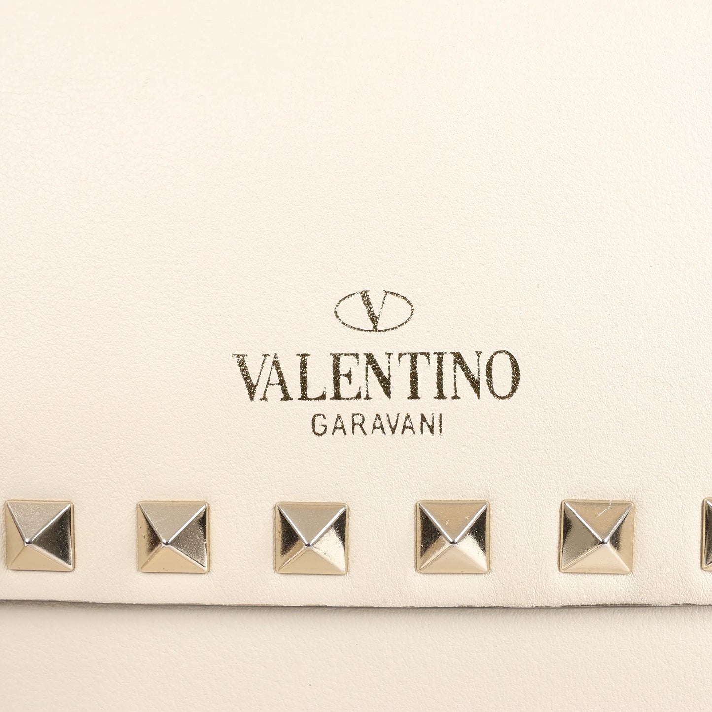 Valentino Garavani Rockstud Leather 2Way Handbag in Beige