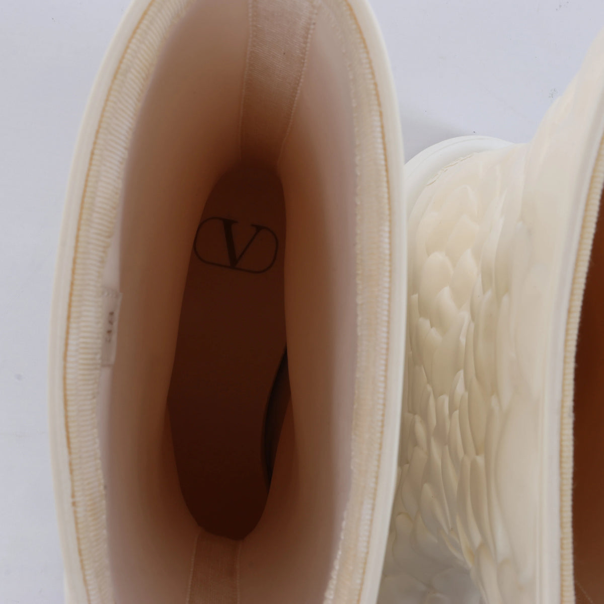 Valentino Garavani Atelier Rose Edition Rubber Rain Boots in White, Size EU 38