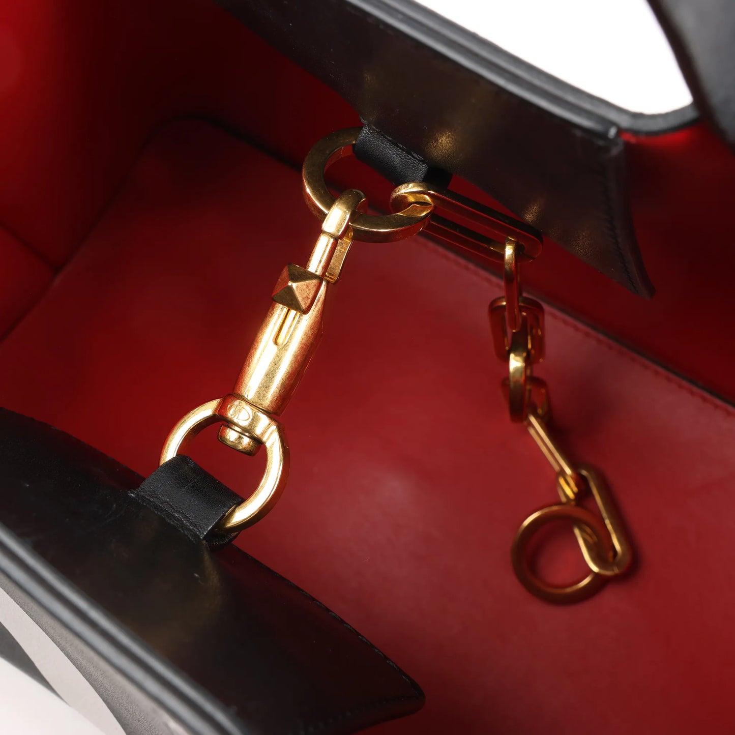 Valentino Garavani VLogo Leather 2Way Shoulder Bag in Black