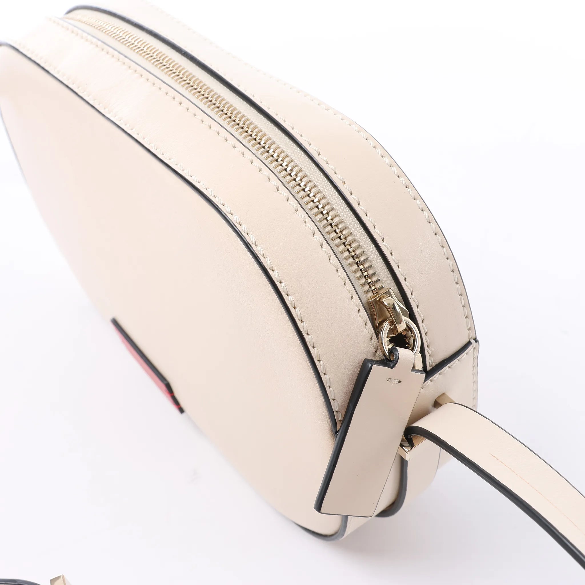 Valentino Garavani V logo Leather Crossbody Bag in Pink