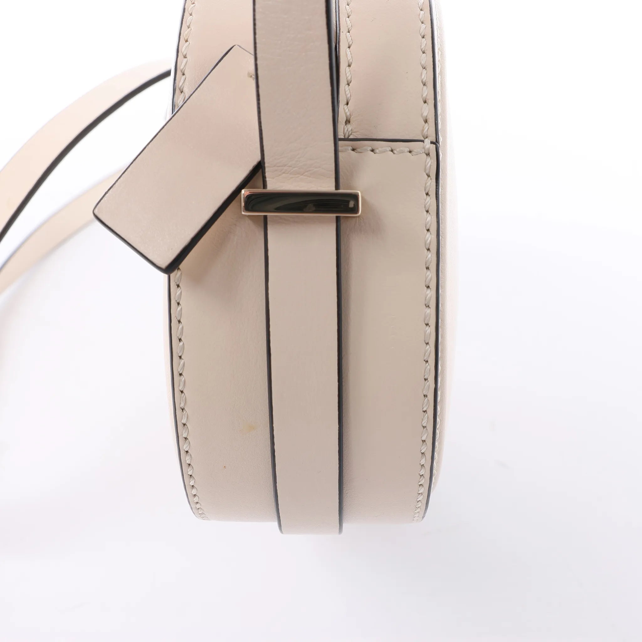 Valentino Garavani V logo Leather Crossbody Bag in Pink