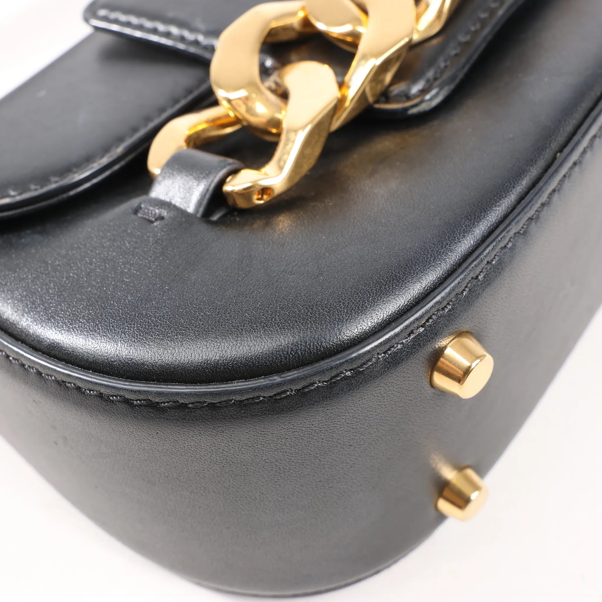 Valentino Garavani VLogo Leather Shoulder bag in Black