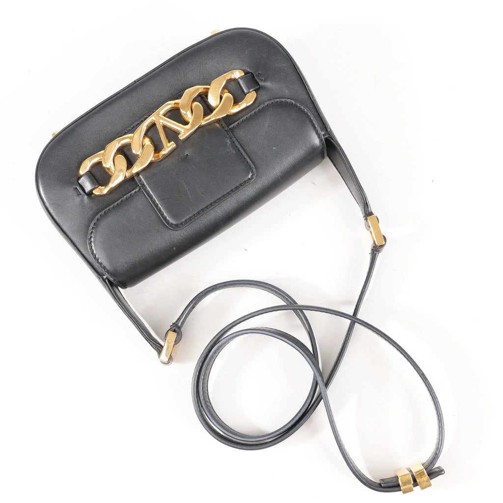 Valentino Garavani VLogo Leather Shoulder bag in Black