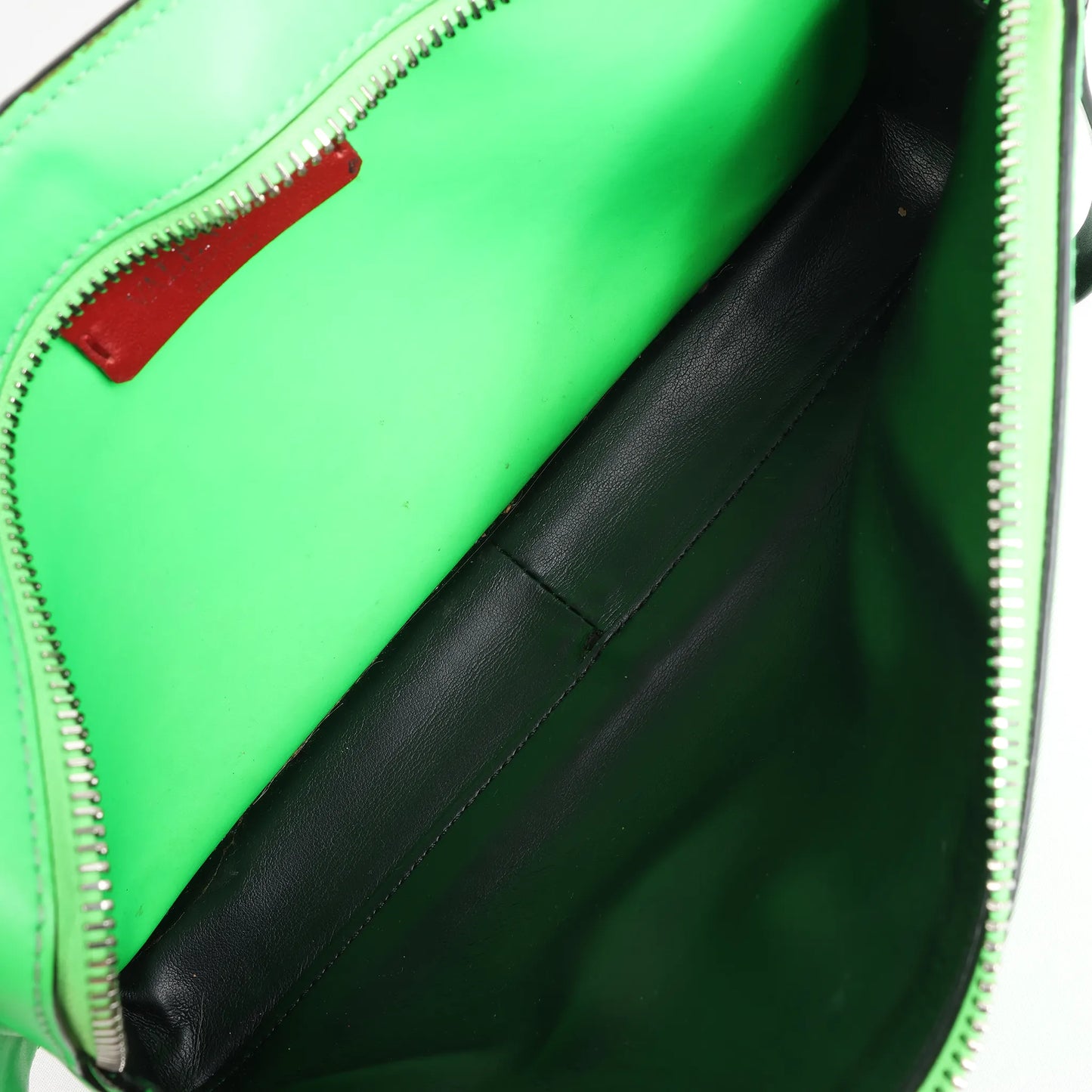 Sac ceinture en cuir Valentino Garavani VLTN en vert