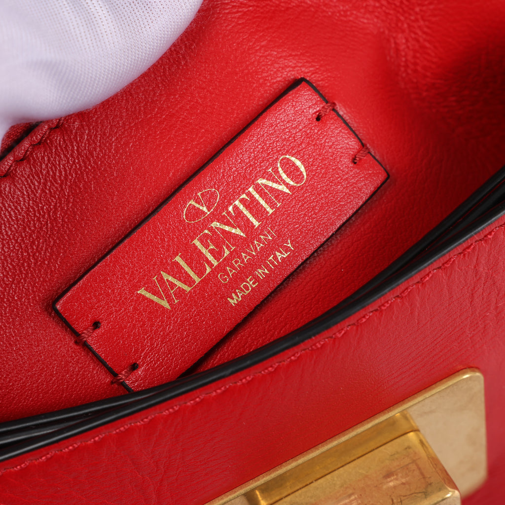 Valentino Garavani VRing Leather Shoulder Bag in Red