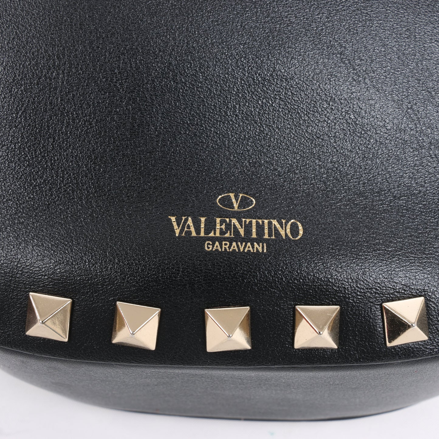 Valentino Garavani Rockstuds Leather Chain Shoulder Bag in Black