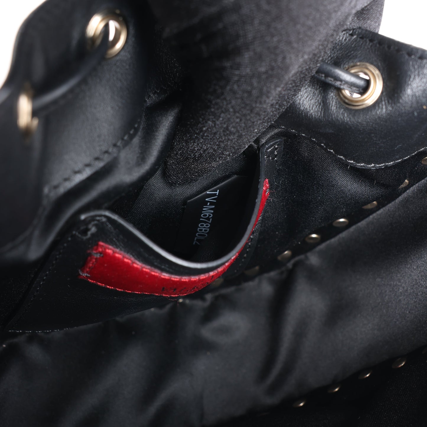 Valentino Garavani Rockstuds Leather Chain Shoulder Bag in Black